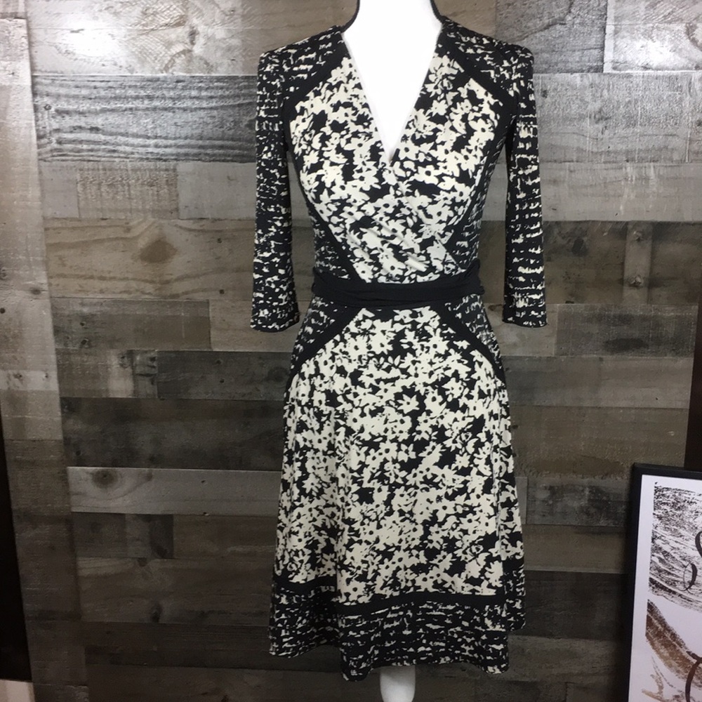 Taylor midi dress size 2